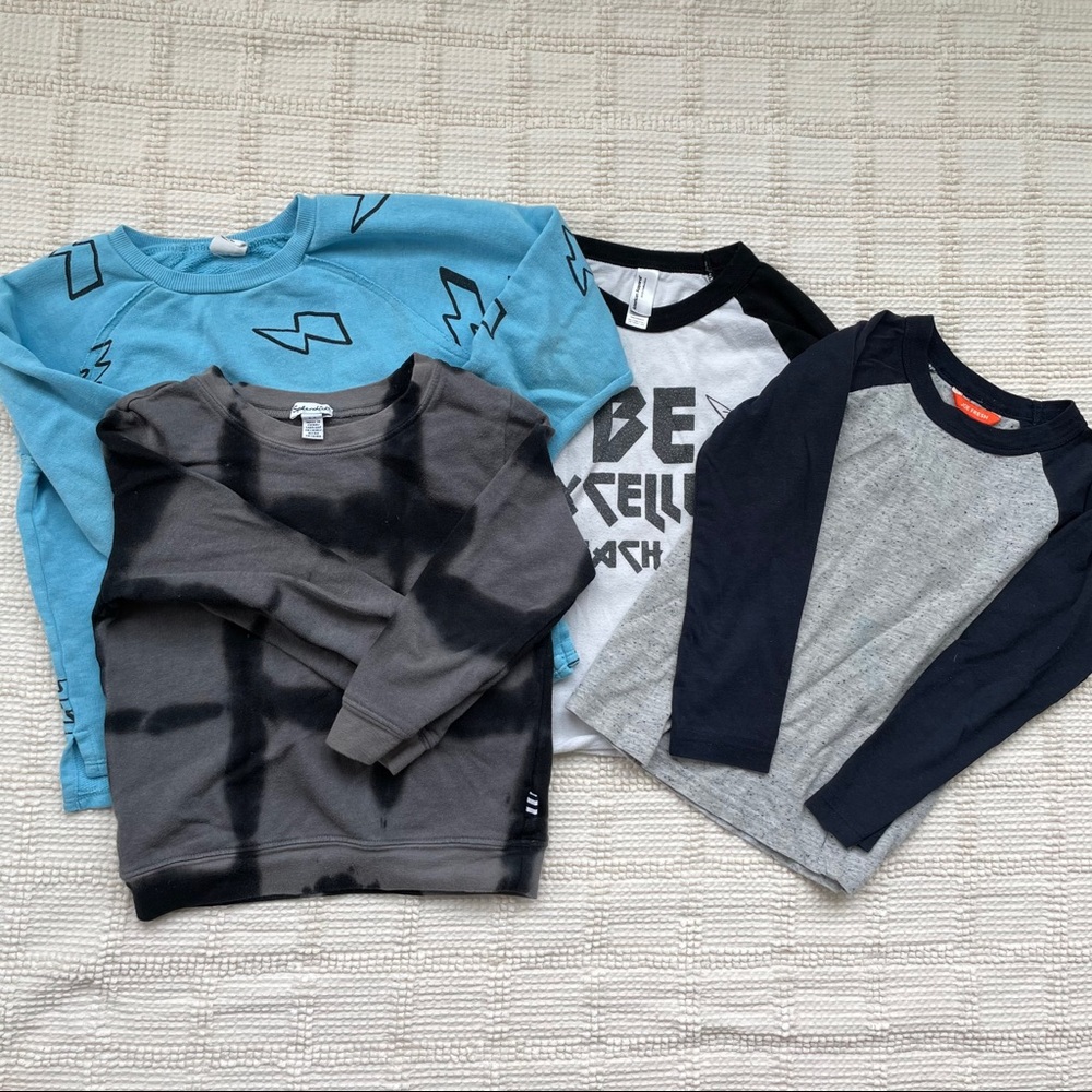Lot size 4 boys long sleeved tops